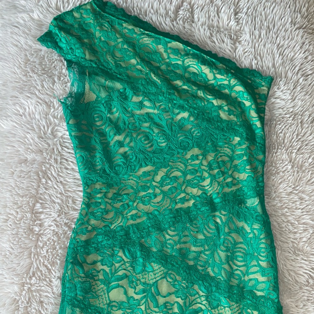 BEBE lace bodycon dress Sz. Medium